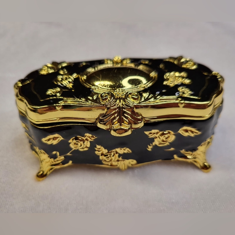 ✨️ New European Style Black & Gold Ornate Enamel Metal Trinket Box